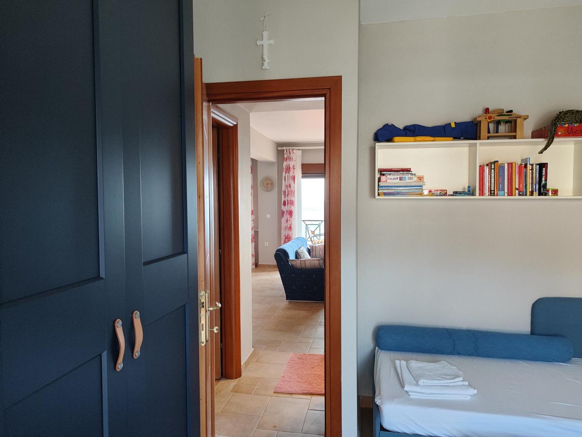 Navy Blue Apartment Nea Skioni Exterior photo